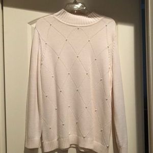 Liz Claiborne cream sweater